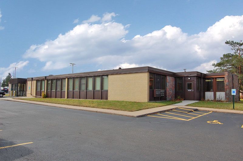 Office For Lease: 2716 Upper Afton Rd E, Saint Paul, MN 55119